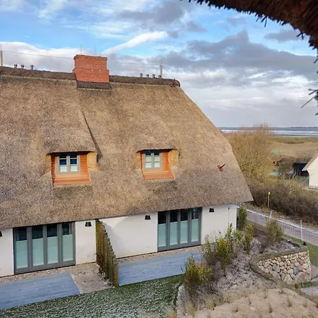 Rantum Dorf - Ferienappartments Im Reetdachhaus 1& 2 شقة Sylt