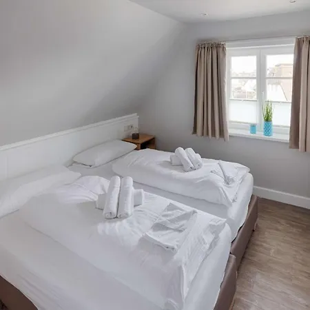 شقة Rantum Dorf - Ferienappartments Im Reetdachhaus 1& 2 Sylt