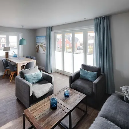 Rantum Dorf - Ferienappartments Im Reetdachhaus 1& 2 شقة Sylt